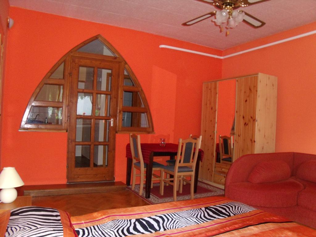 Viola Vendeghaz Apartment Kehidakustany Exterior photo